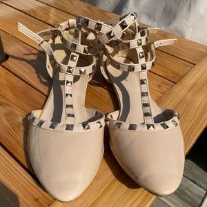 Studded strappy sandals/flats